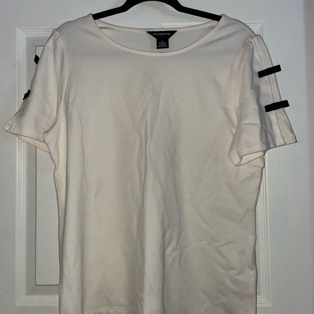 Liz Claiborne Cream Top with Black Bow Tie Details Large